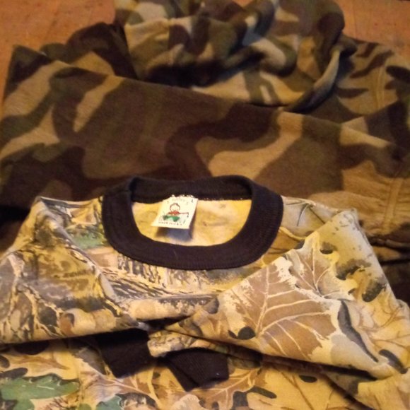 LOT OF SIZE LARGE 6-7 CAMOFLAUGE HOODIE AND TEE - Picture 1 of 6
